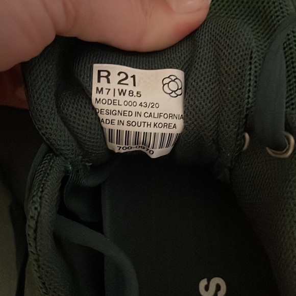 Atoms running shoes model 000 green athletic sneakers - Picture 13 of 15